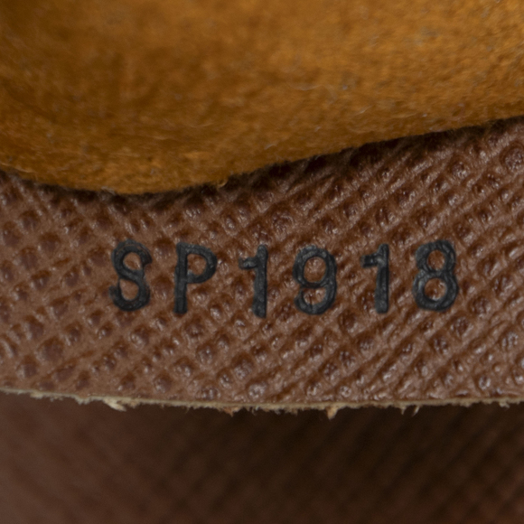 Louis Vuitton Musette Tango - Picture 2 of 8